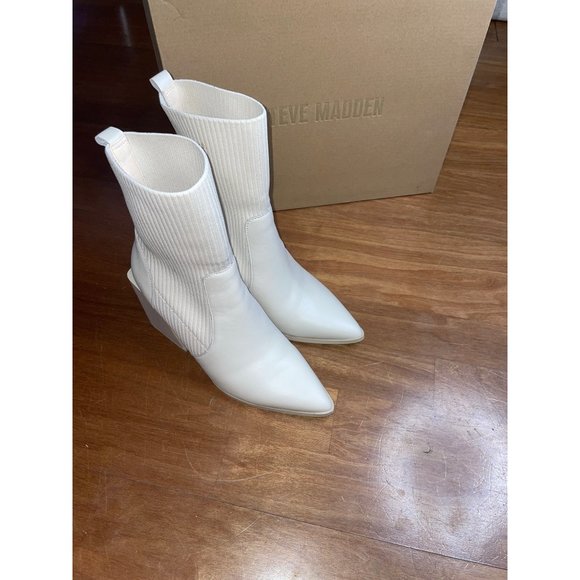 Steve Madden Tackle Sock Bootie in Bone Leather Size 6.5 With Box - Picture 5 of 15